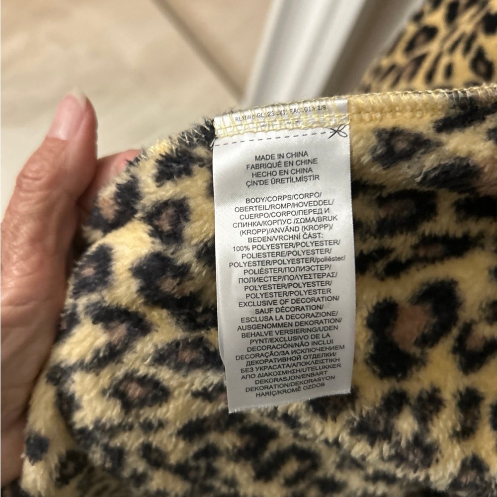 Lauren Ralph Lauren Leopard Print Robe - Picture 6 of 6